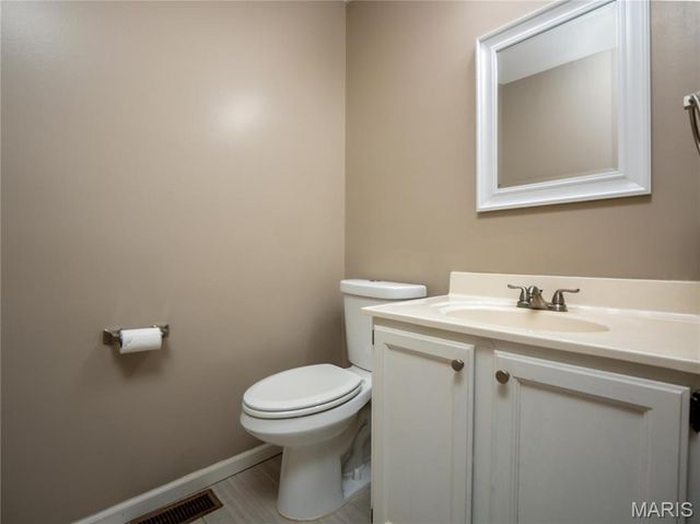 3078 Willow Creek Estates Drive, St Louis, MO 63031