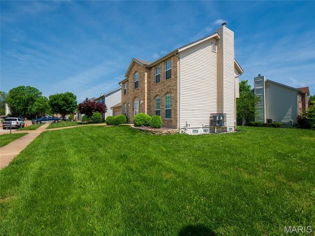 3078 Willow Creek Estates Drive, St Louis, MO 63031