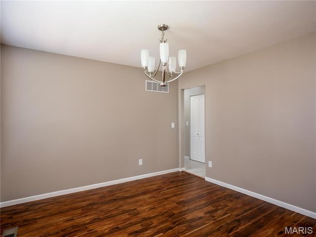 3078 Willow Creek Estates Drive, St Louis, MO 63031