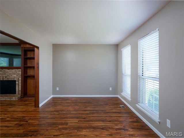 3078 Willow Creek Estates Drive, St Louis, MO 63031
