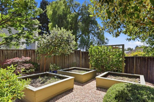 488 Woodward Drive, Fremont, CA 94536