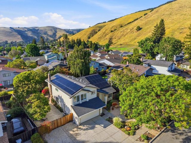 488 Woodward Drive, Fremont, CA 94536