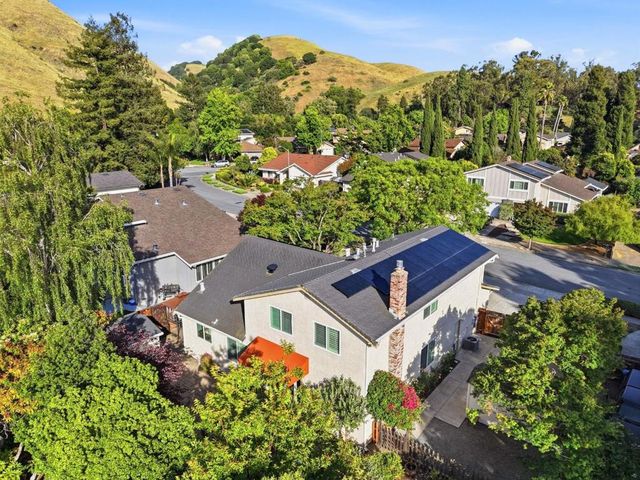 488 Woodward Drive, Fremont, CA 94536
