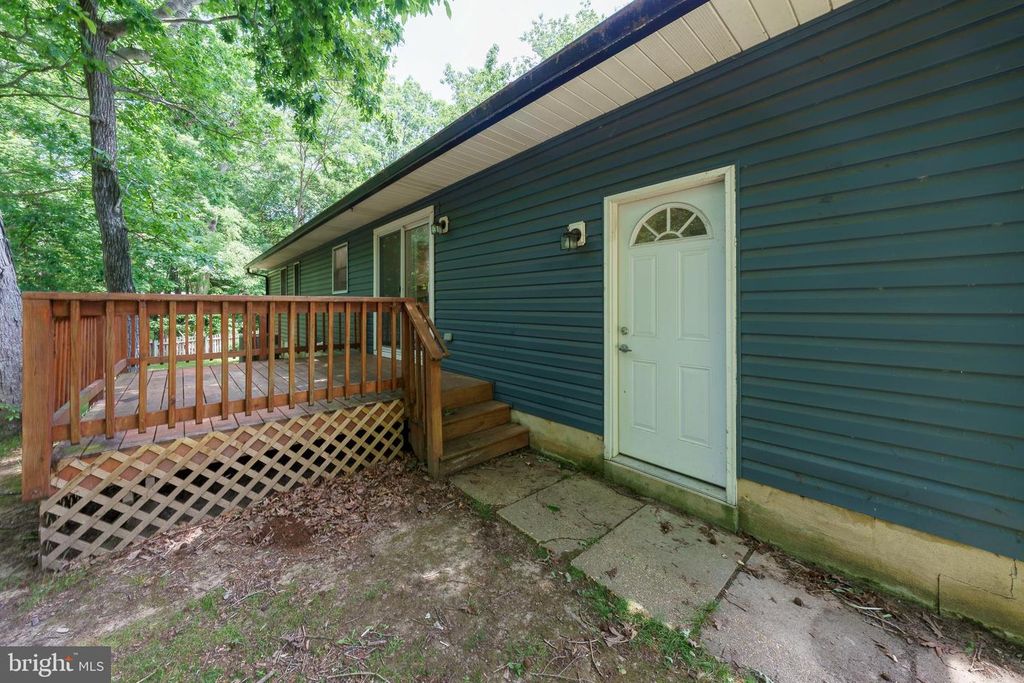 Image 28 of property listing at 21655 DEFENDER ST, Lexington Park, MD 20653