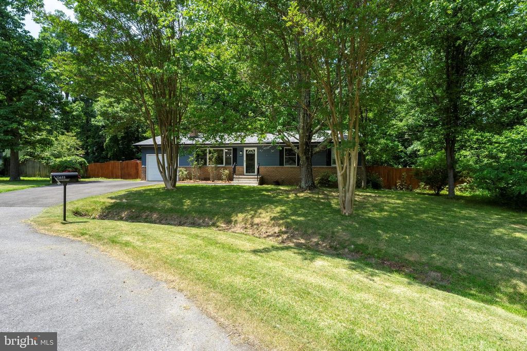 Image 3 of property listing at 21655 DEFENDER ST, Lexington Park, MD 20653