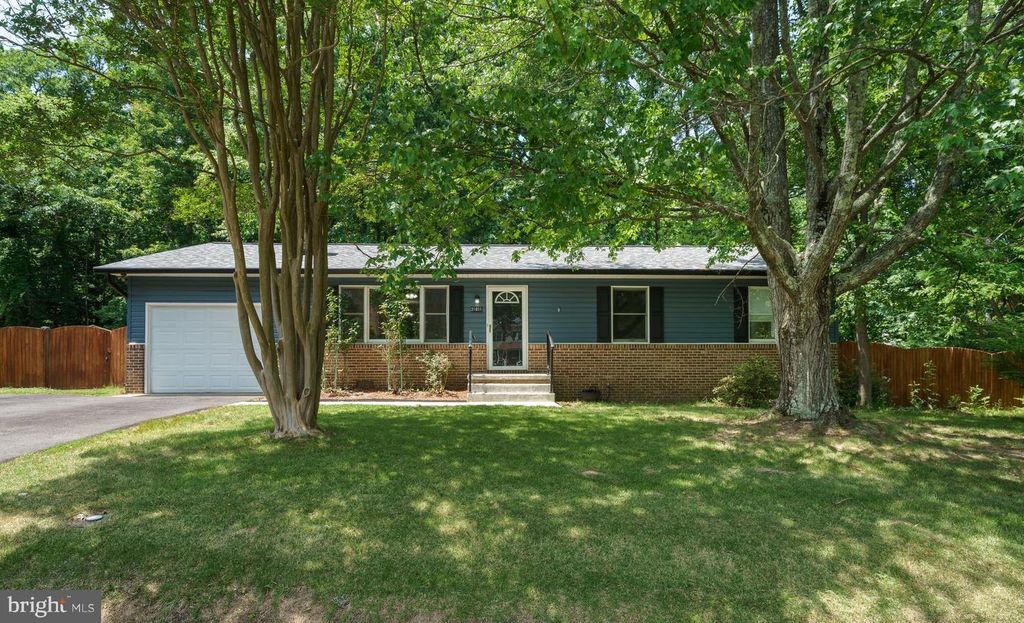 Image 4 of property listing at 21655 DEFENDER ST, Lexington Park, MD 20653