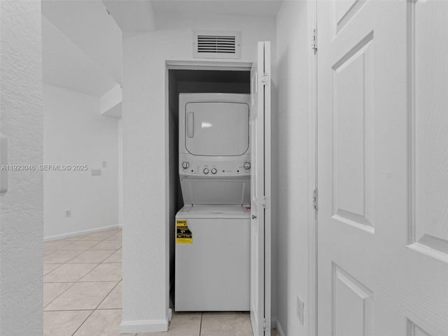 11603 NW 89th St 217, Doral, FL 33178