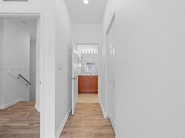 11603 NW 89th St 217, Doral, FL 33178