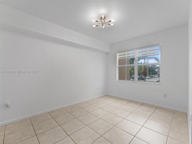 11603 NW 89th St 217, Doral, FL 33178