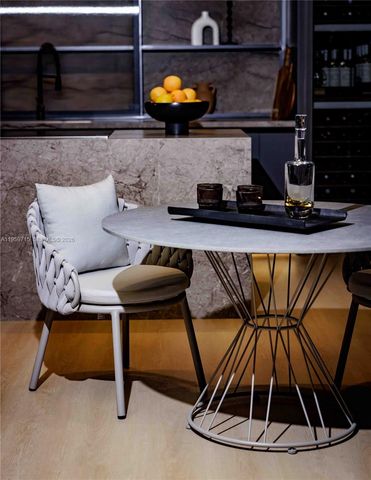 10409 NW 41, Doral, FL 33178