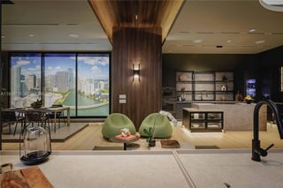 10409 NW 41, Doral, FL 33178