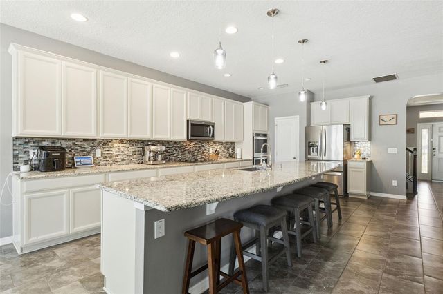 4057 SILK OAK LANE, Minneola, FL 34715