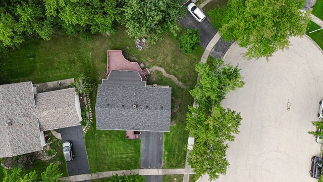 404 ASSEMBLY Drive, Bolingbrook, IL 60440