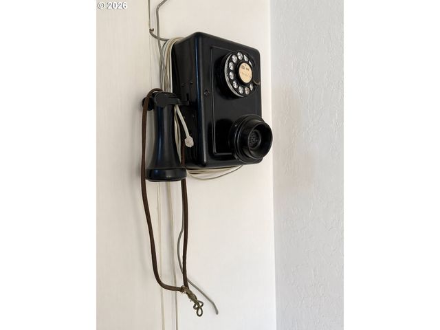 322 W C St, Rainier, OR 97048