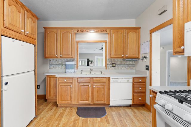 5910 Lyons Highway, Adrian, MI 49221