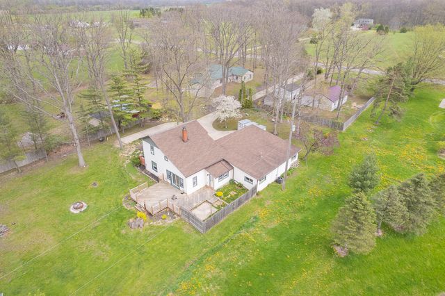 5910 Lyons Highway, Adrian, MI 49221
