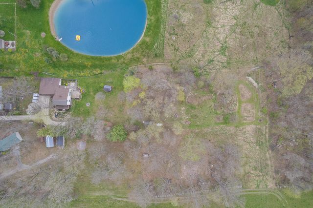 5910 Lyons Highway, Adrian, MI 49221
