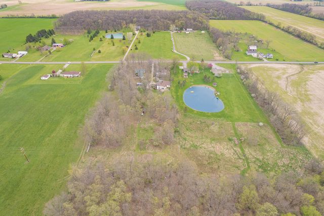 5910 Lyons Highway, Adrian, MI 49221