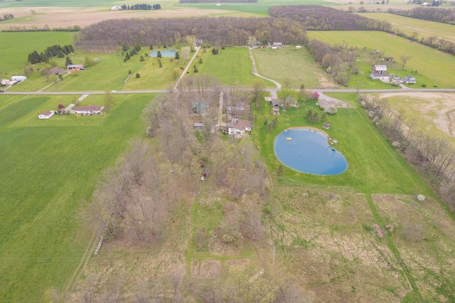 5910 Lyons Highway, Adrian, MI 49221