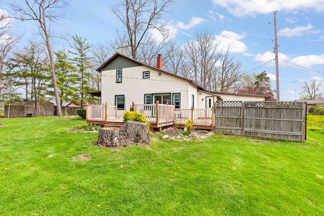 5910 Lyons Highway, Adrian, MI 49221