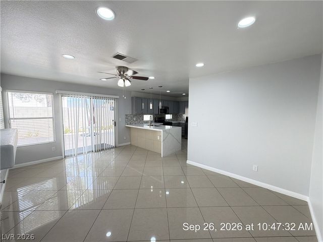 7520 Pacific Ridge Avenue, Las Vegas, NV 89128