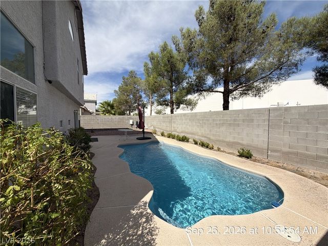 7520 Pacific Ridge Avenue, Las Vegas, NV 89128