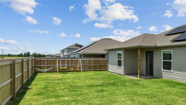 1721 Greenbank Drive, Centerton, AR 72719