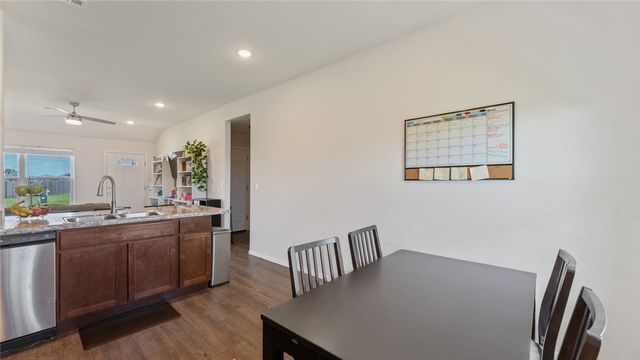 1721 Greenbank Drive, Centerton, AR 72719