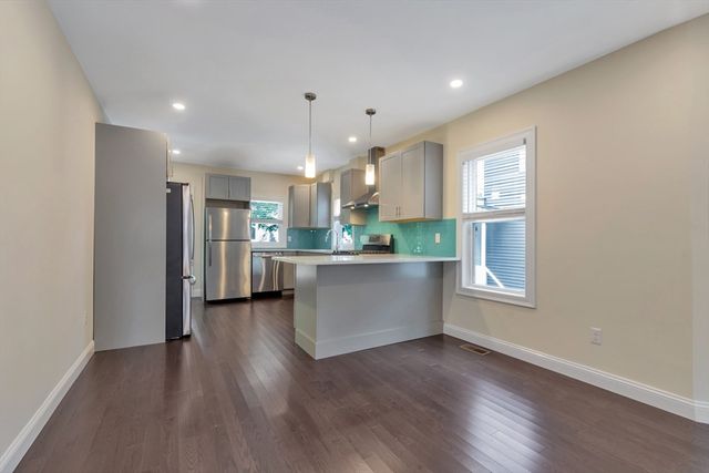 161 Fourth St. 1, Medford, MA 02155