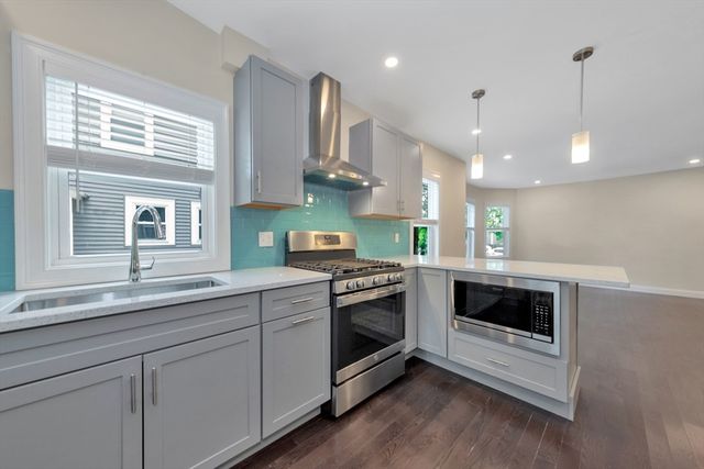 161 Fourth St. 1, Medford, MA 02155