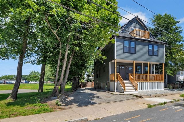 161 Fourth St. 1, Medford, MA 02155