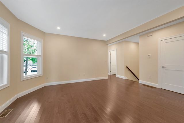 161 Fourth St. 1, Medford, MA 02155