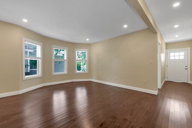 161 Fourth St. 1, Medford, MA 02155