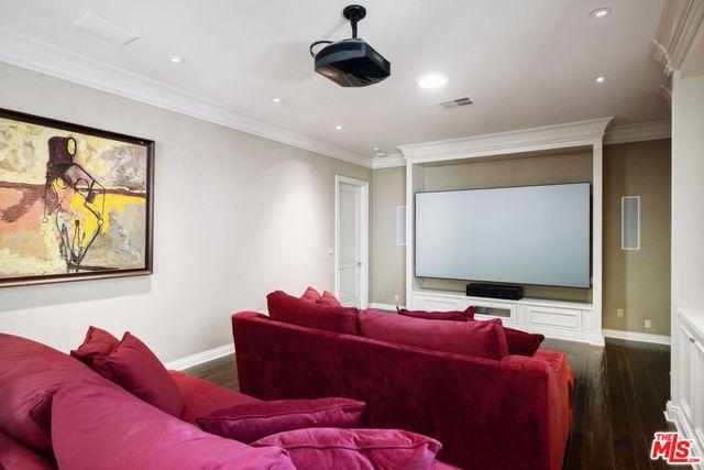 1160 Chantilly Road, Los Angeles, CA 90077