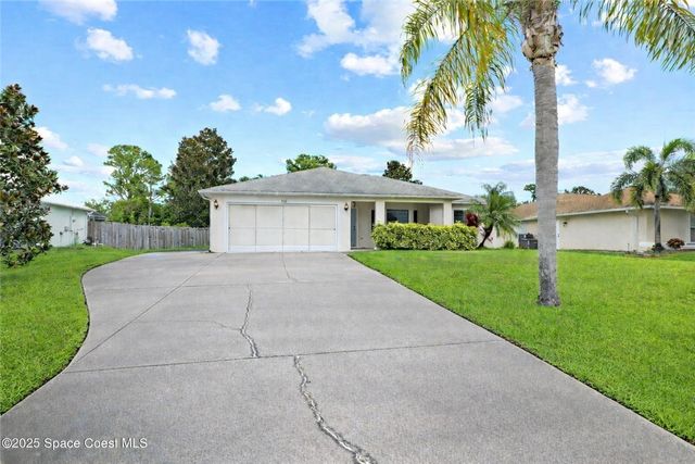934 Bermuda Avenue, Sebastian, FL 32958