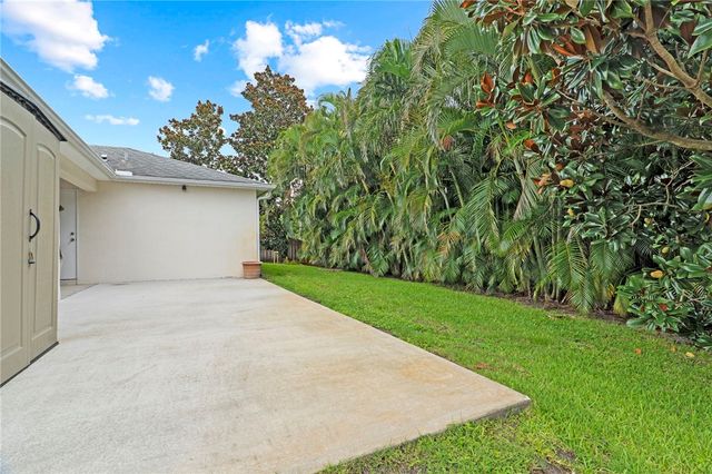 934 Bermuda Avenue, Sebastian, FL 32958