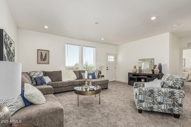 2257 S NIKKI Lane, Maricopa, AZ 85139