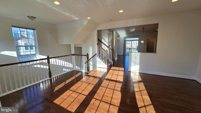 6267 SUMMIT POINT CT, Alexandria, VA 22310