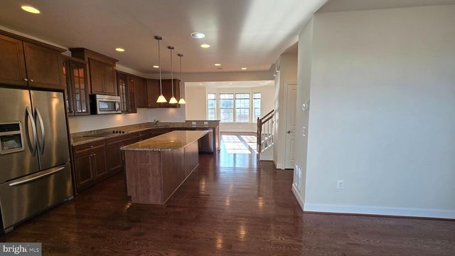 6267 SUMMIT POINT CT, Alexandria, VA 22310