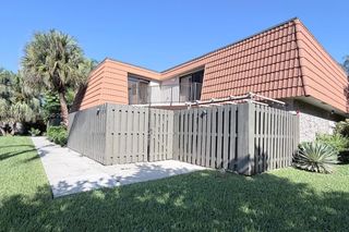 11006 N Harmony Lake Circle, Davie, FL 33324