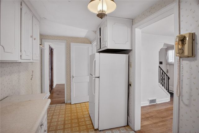 822 Harden Dr, Ross Twp, PA 15229