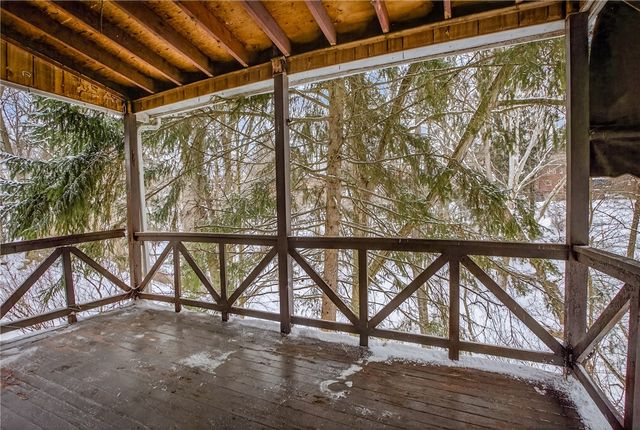 822 Harden Dr, Ross Twp, PA 15229