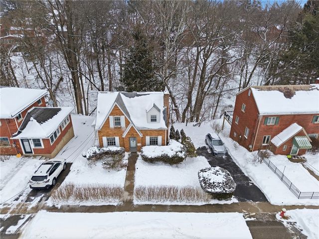 822 Harden Dr, Ross Twp, PA 15229