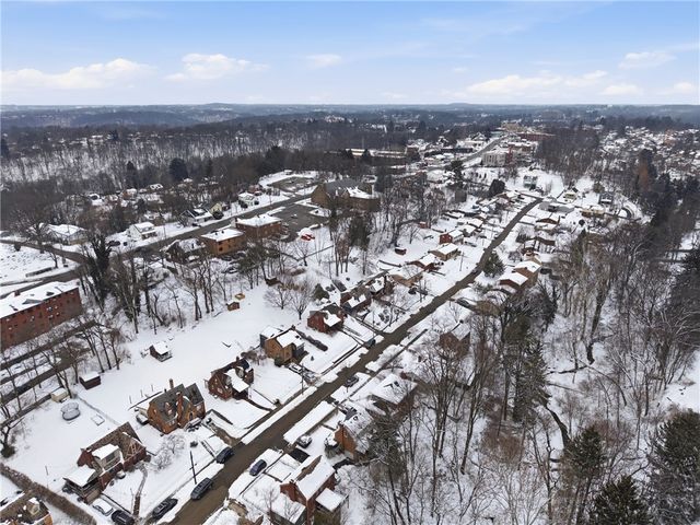 822 Harden Dr, Ross Twp, PA 15229