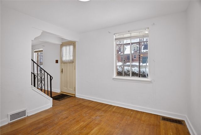 822 Harden Dr, Ross Twp, PA 15229