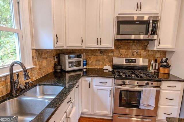 64 Manchester Drive, Newnan, GA 30265