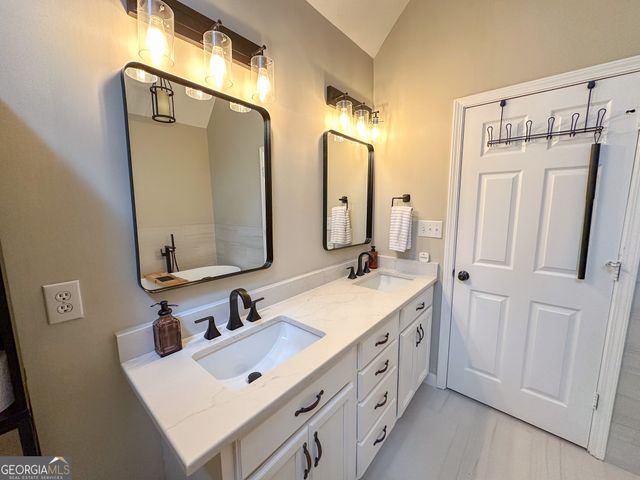 64 Manchester Drive, Newnan, GA 30265
