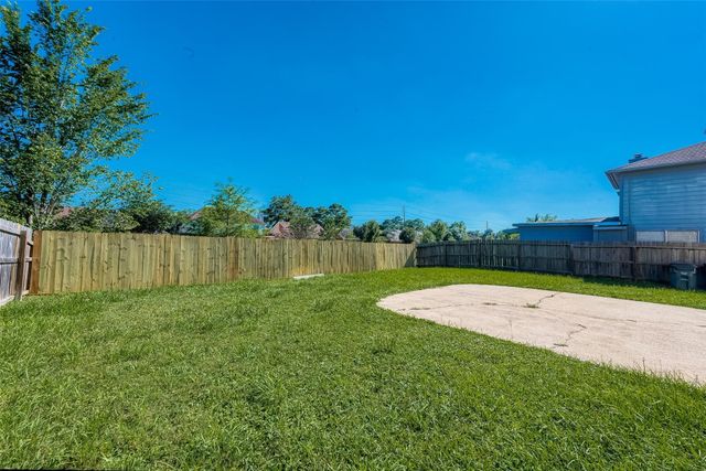 17523 Coventry Oaks Drive, Houston, TX 77084