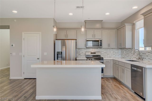 8586 Felker Street, Las Vegas, NV 89166