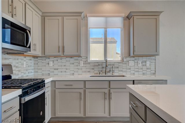 8586 Felker Street, Las Vegas, NV 89166